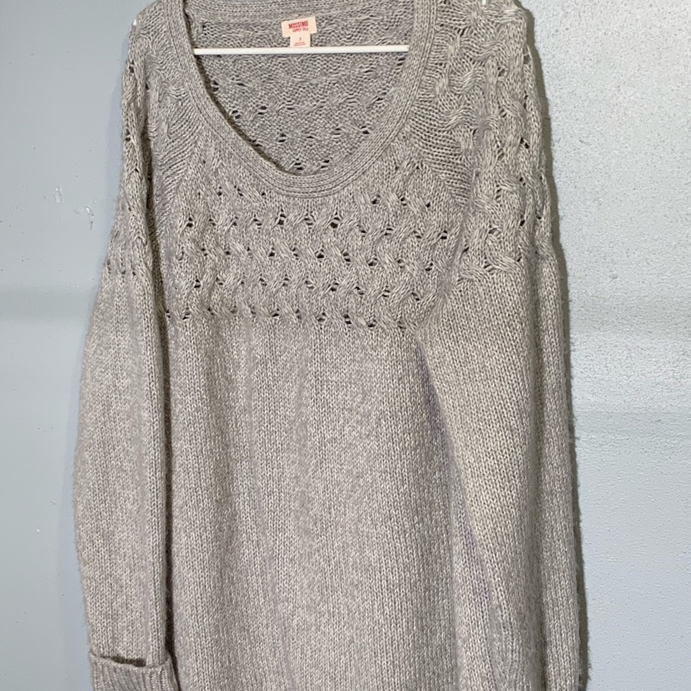 Grey sweater